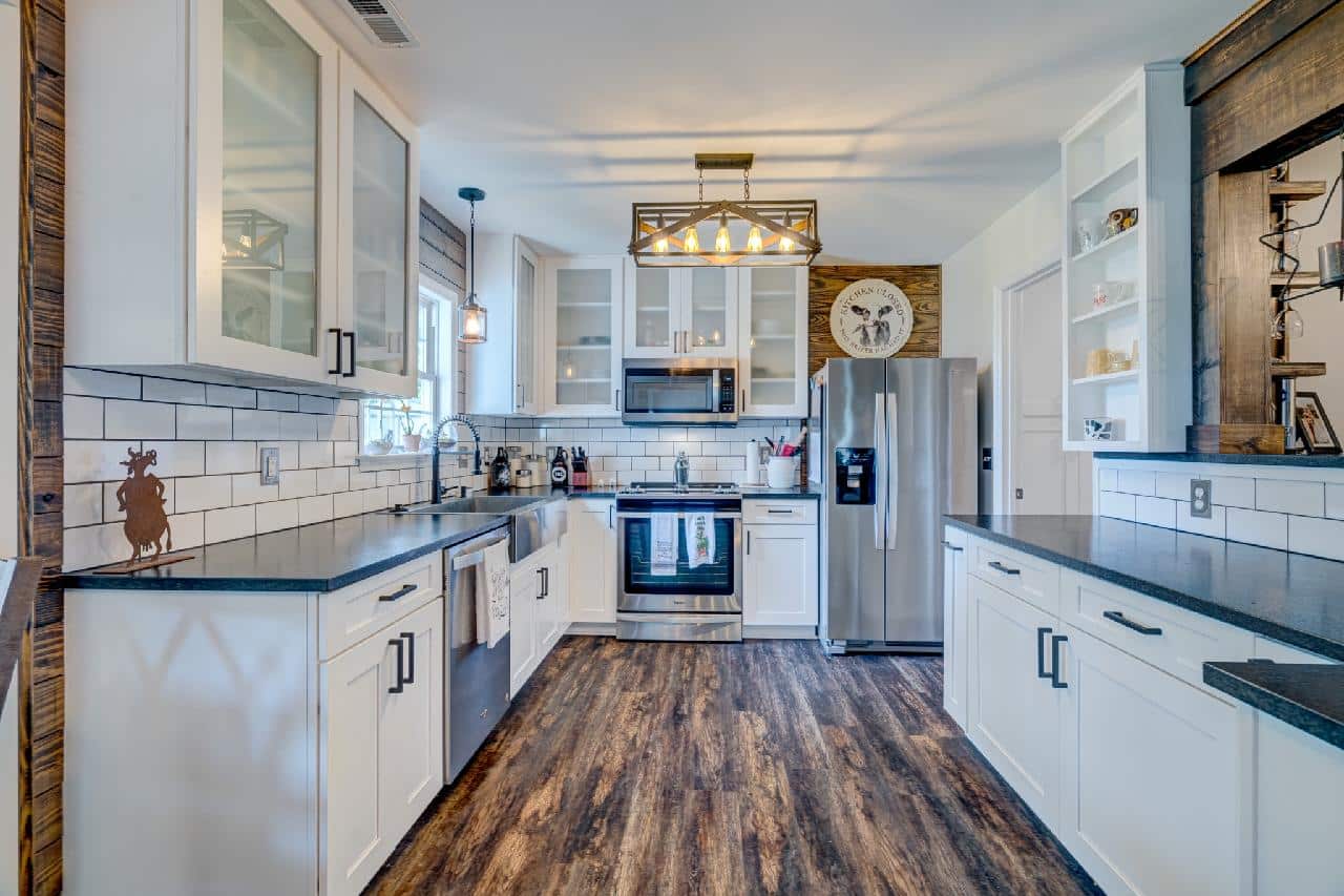 Transitional Kitchen Remodel in Wilmington, NC by Joyner's Construction and Remodeling project photo